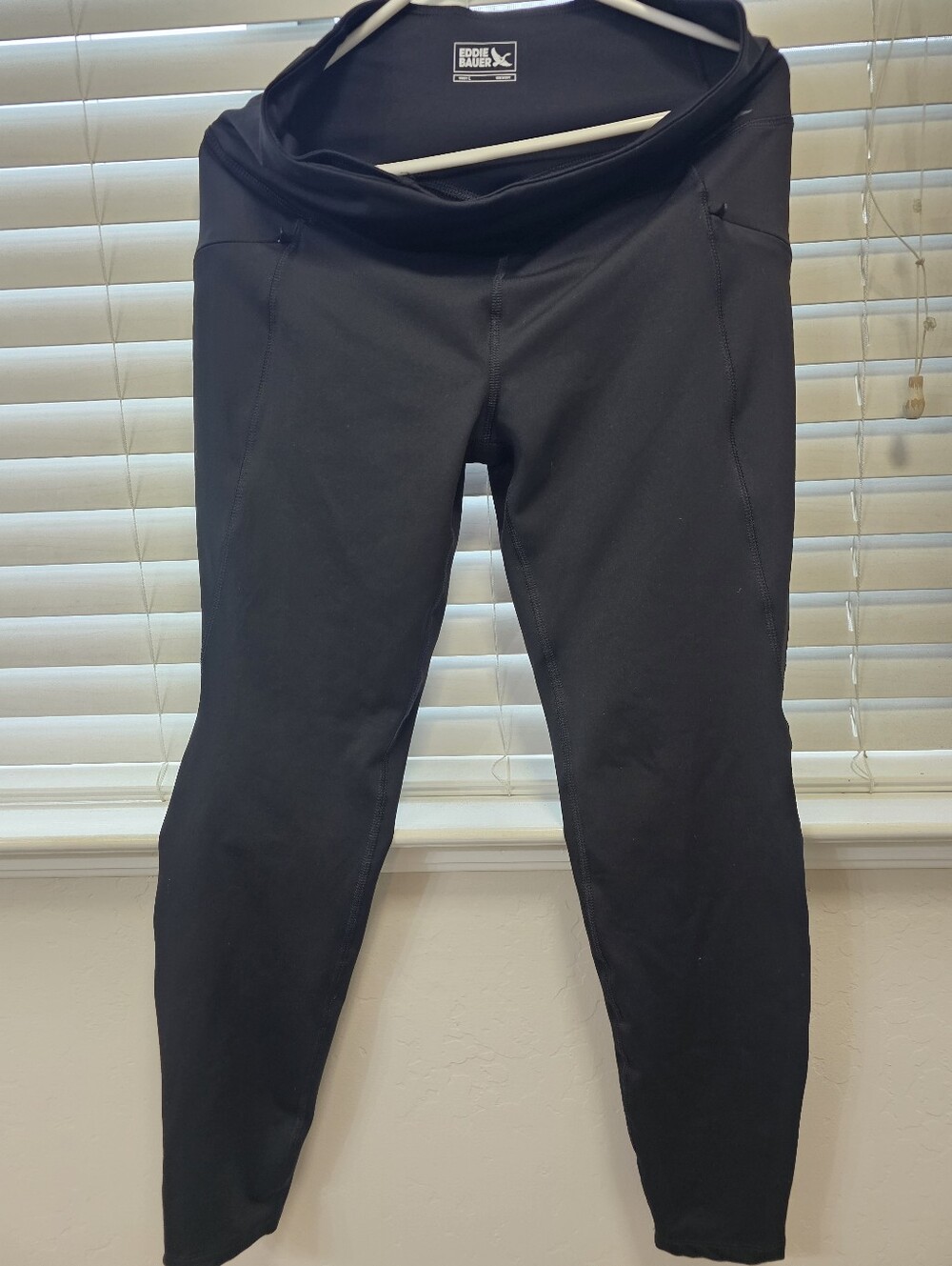 Eddie Bauer womens Black Stretch Performance Leggings